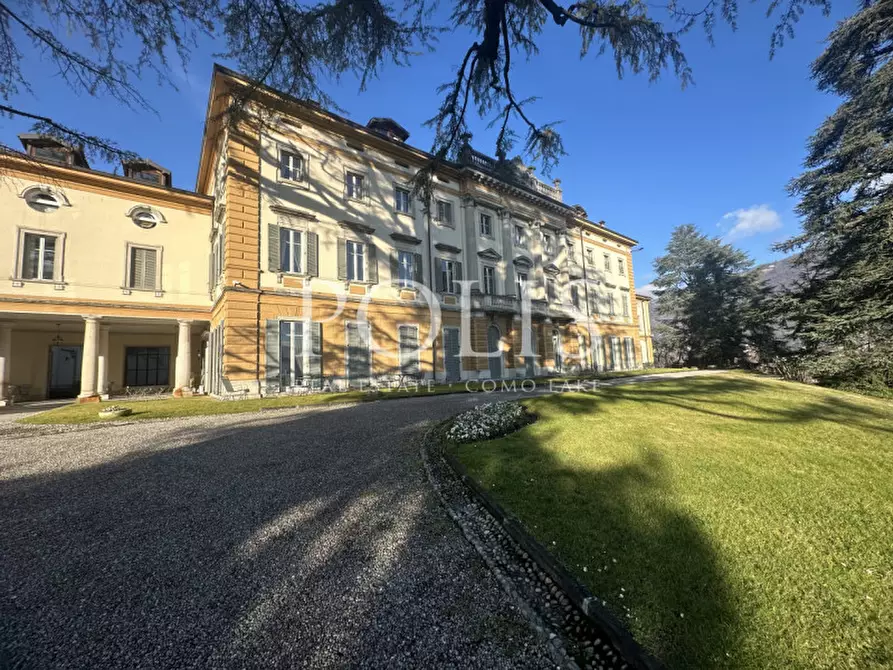 Immagine 3 di Appartamento in vendita  a Como