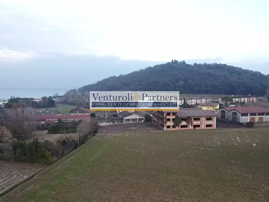 Immagine 6 di Rustico / casale in vendita  in Via Reciago a Lonato del Garda