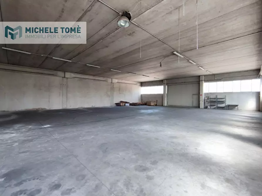 Immagine 12 di Capannone industriale in affitto  in località colombare a Lazise
