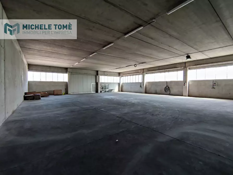 Immagine 14 di Capannone industriale in affitto  in località colombare a Lazise