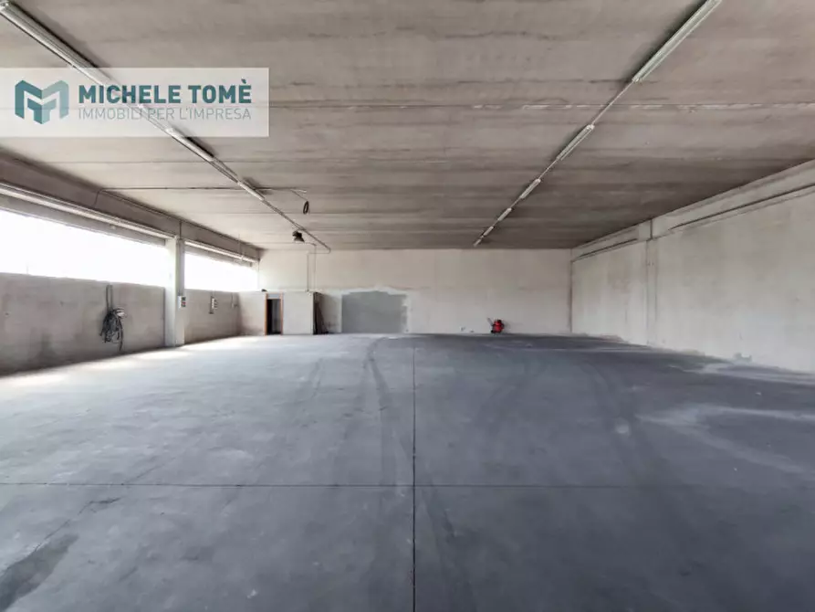 Immagine 16 di Capannone industriale in affitto  in località colombare a Lazise