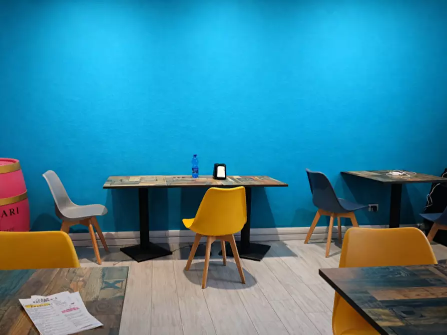 Immagine 9 di Attività commerciale in vendita  in Via Cesare Battisti a Montichiari