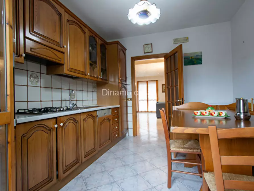 Immagine 6 di Appartamento in vendita  in Via Anzio a Prato