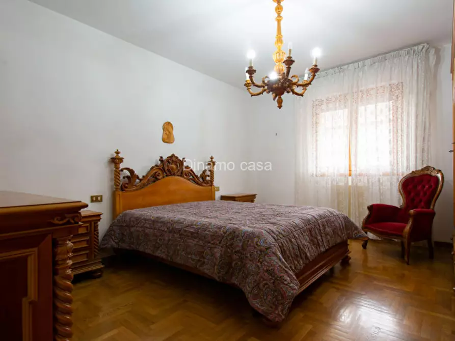 Immagine 8 di Appartamento in vendita  in Via Anzio a Prato