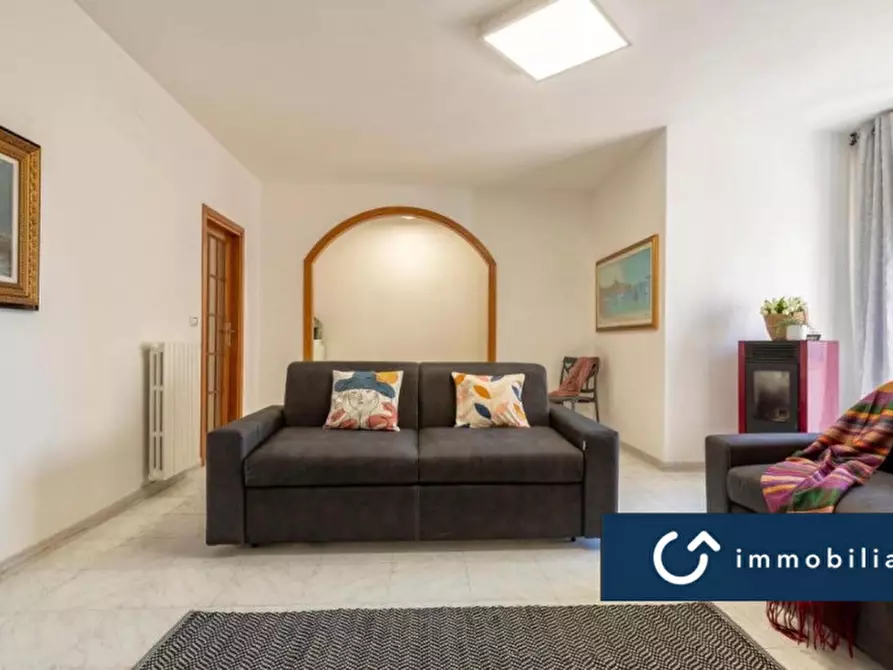 Immagine 4 di Appartamento in vendita  in via Bernini, 33 a Alghero