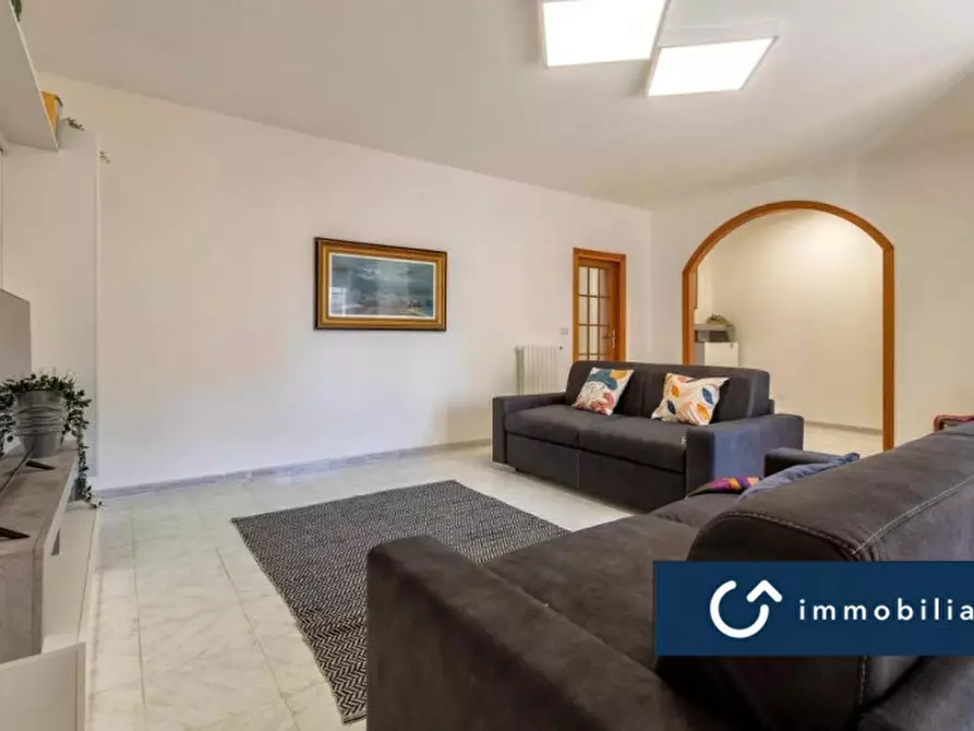 Immagine 5 di Appartamento in vendita  in via Bernini, 33 a Alghero