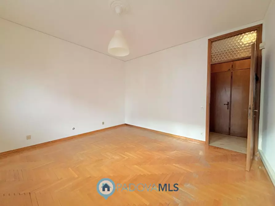 Immagine 20 di Appartamento in vendita  in Via Sant'Osvaldo, 97 a Padova