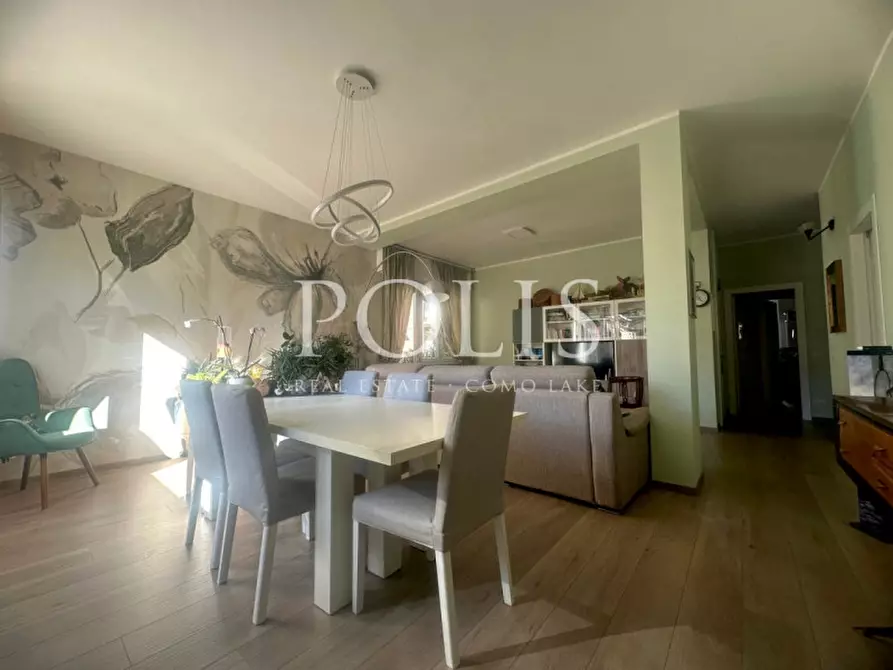 Immagine 7 di Appartamento in vendita  in Via Francesco Petrarca a Como