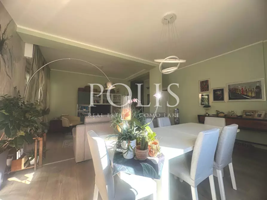 Immagine 10 di Appartamento in vendita  in Via Francesco Petrarca a Como