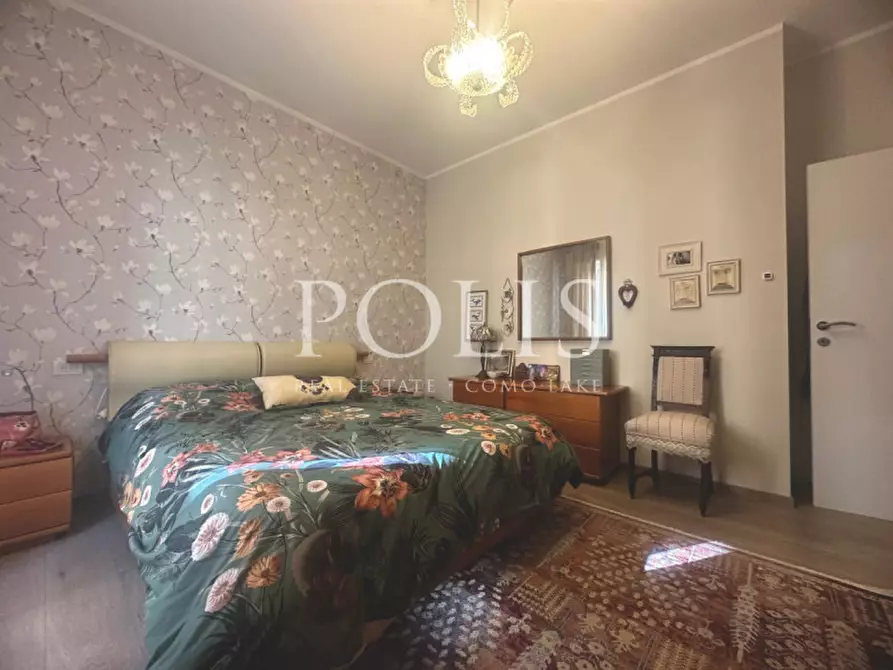 Immagine 14 di Appartamento in vendita  in Via Francesco Petrarca a Como