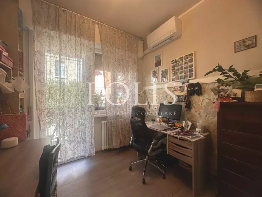 Immagine 15 di Appartamento in vendita  in Via Francesco Petrarca a Como