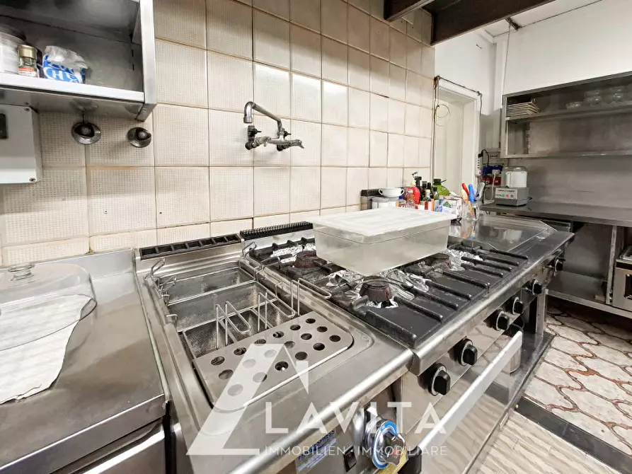 Immagine 10 di Attività commerciale in affitto  a Salorno .Salurn.