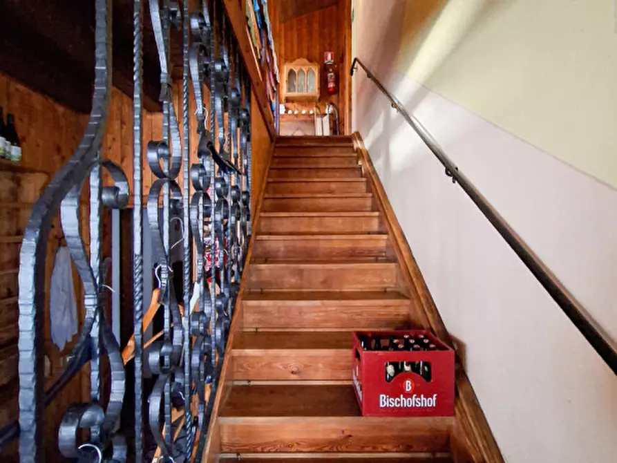 Immagine 18 di Attività commerciale in affitto  a Salorno .Salurn.