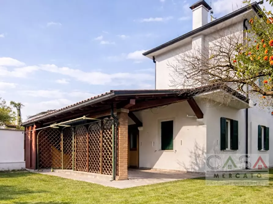Immagine 3 di Villa in vendita  in via risorgimento a Cordenons