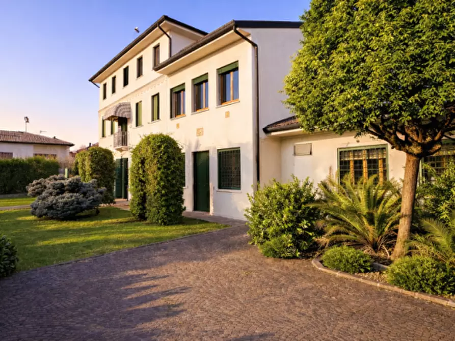 Immagine 22 di Villa in vendita  in via risorgimento a Cordenons