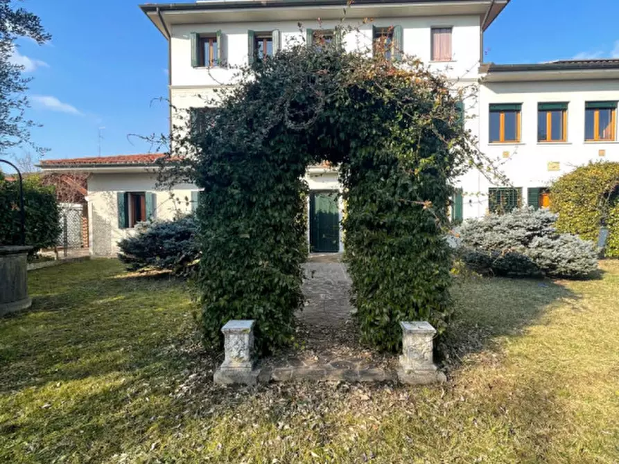 Immagine 45 di Villa in vendita  in via risorgimento a Cordenons