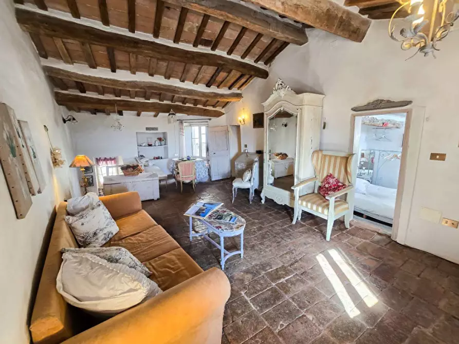 Immagine 2 di Casa indipendente in vendita  in Cavoleto a Piandimeleto