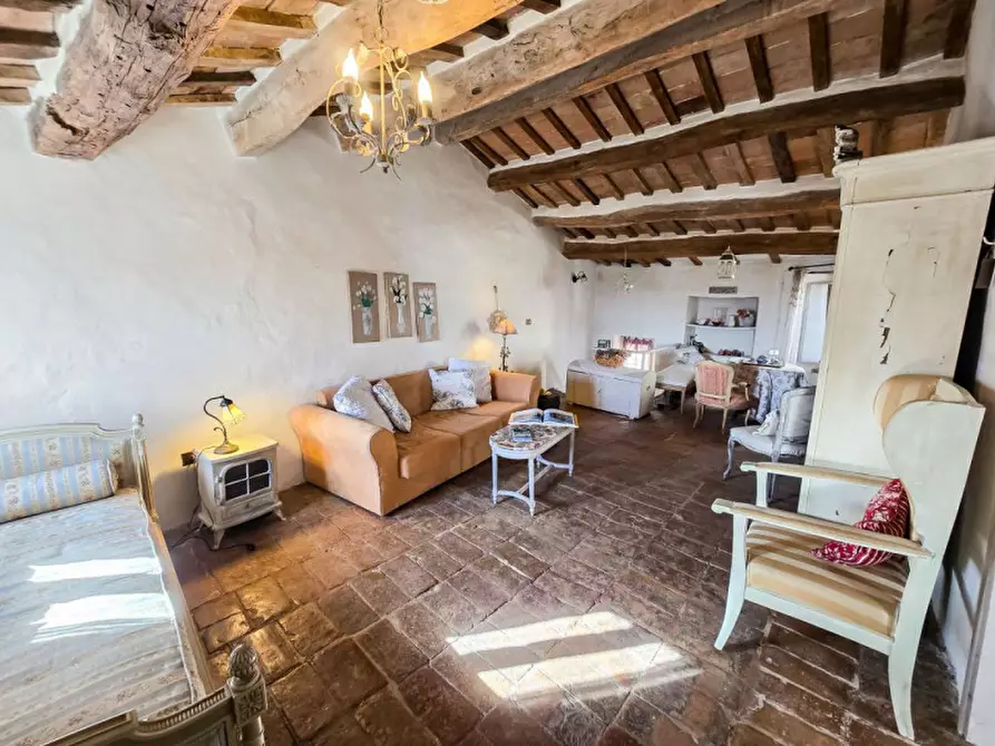 Immagine 5 di Casa indipendente in vendita  in Cavoleto a Piandimeleto