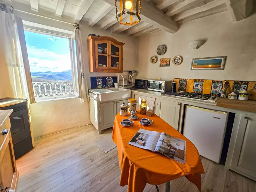 Immagine 11 di Casa indipendente in vendita  in Cavoleto a Piandimeleto