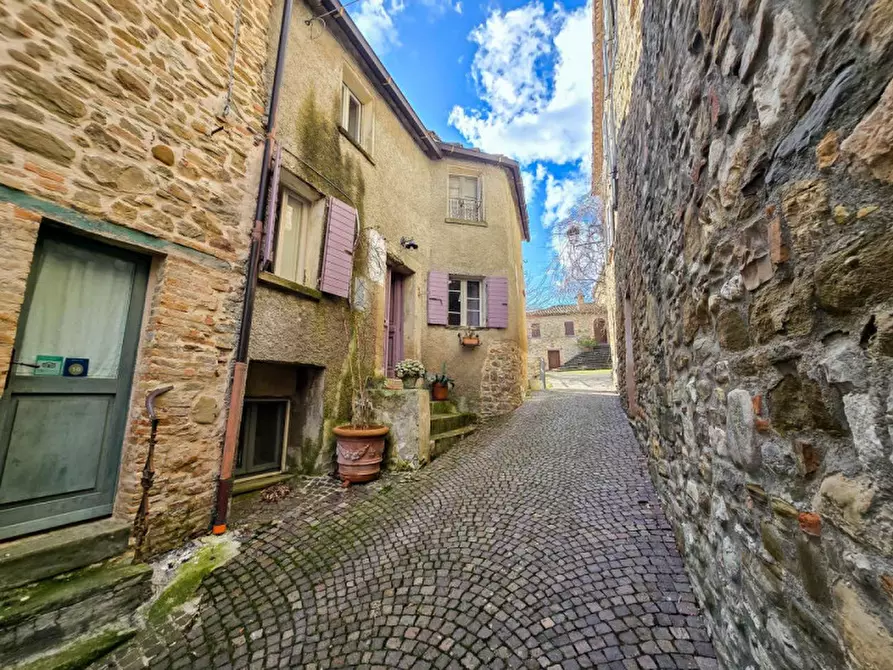 Immagine 21 di Casa indipendente in vendita  in Cavoleto a Piandimeleto