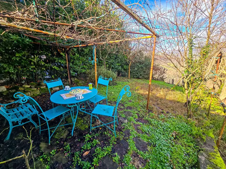 Immagine 26 di Casa indipendente in vendita  in Cavoleto a Piandimeleto