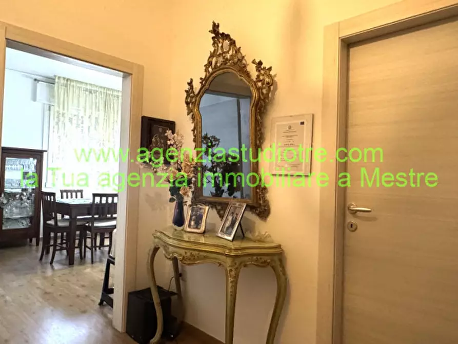 Immagine 10 di Appartamento in vendita  in Via Alessandro Magnasco 28 a Venezia