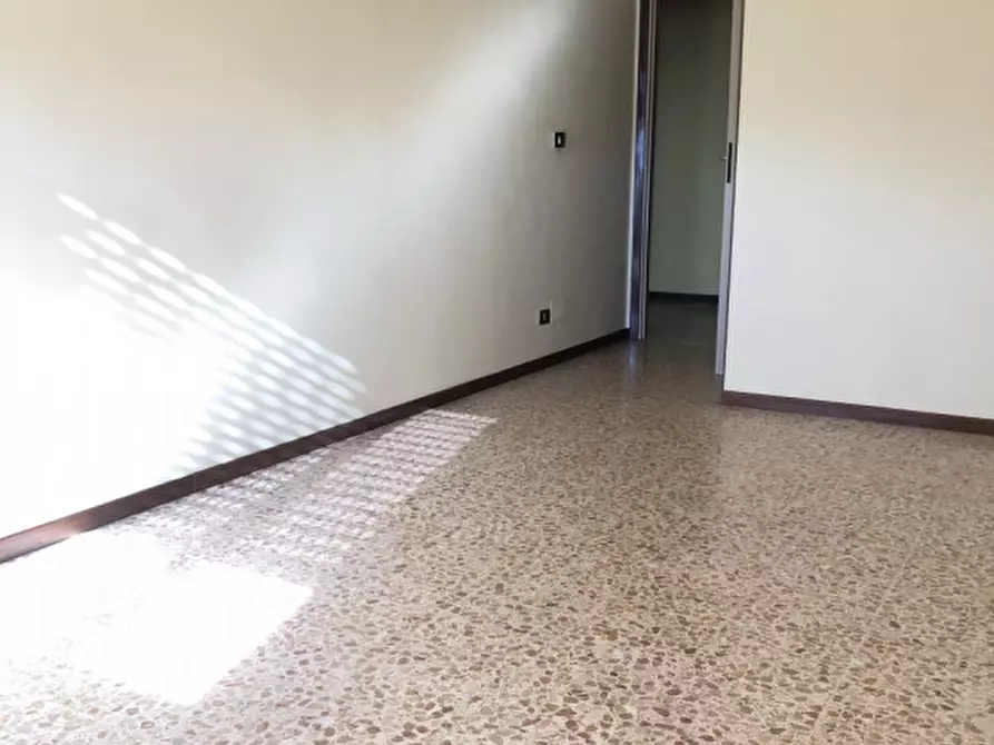 Immagine 7 di Appartamento in affitto  in Corso Valentino  196 a Casale Monferrato