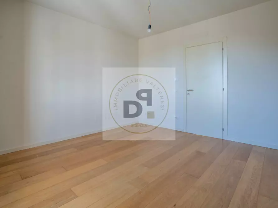 Immagine 9 di Villetta a schiera in vendita  in Via Castellana a Soiano Del Lago