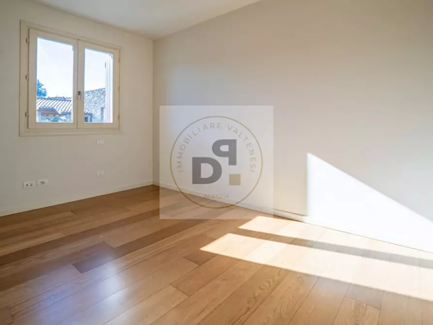 Immagine 12 di Villetta a schiera in vendita  in Via Castellana a Soiano Del Lago