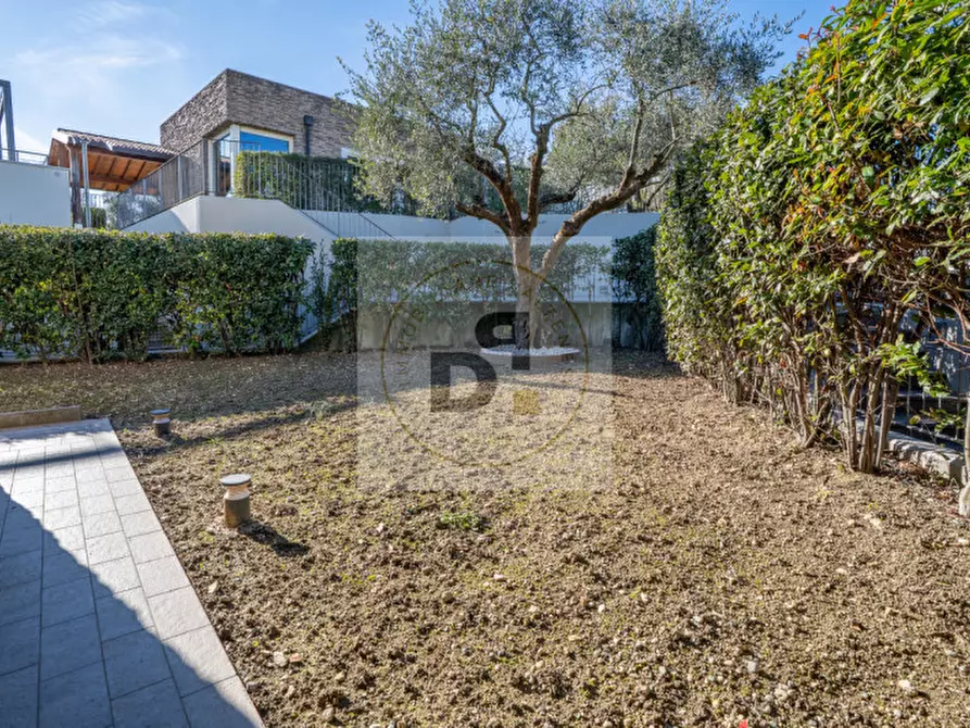 Immagine 19 di Villetta a schiera in vendita  in Via Castellana a Soiano Del Lago