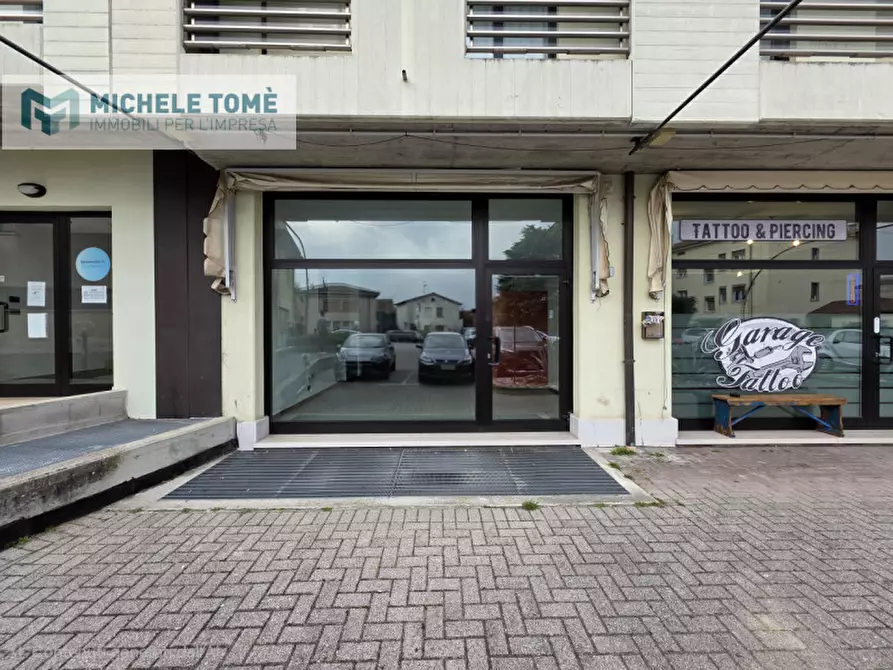 Immagine 10 di Negozio in affitto  in Via Valpolicella a San Pietro In Cariano