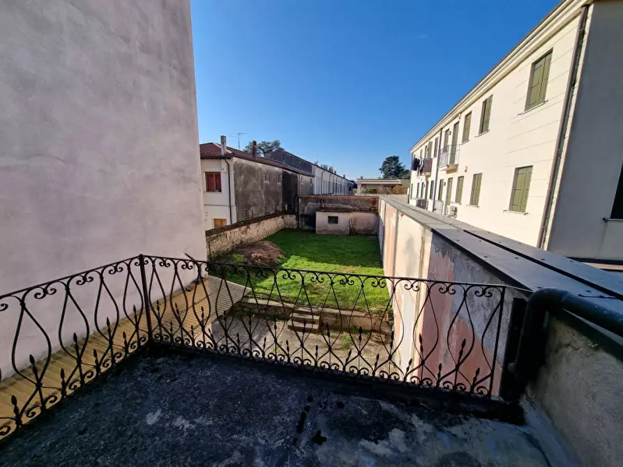 Immagine 14 di Palazzo in vendita  in via masotto a Noventa Vicentina