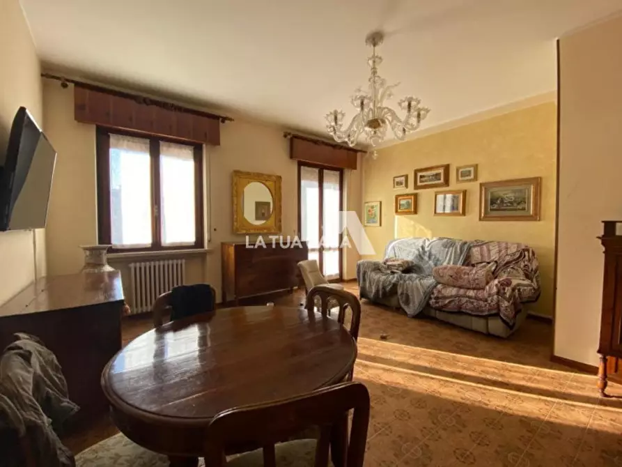 Immagine 2 di Appartamento in vendita  a Villafranca Di Verona