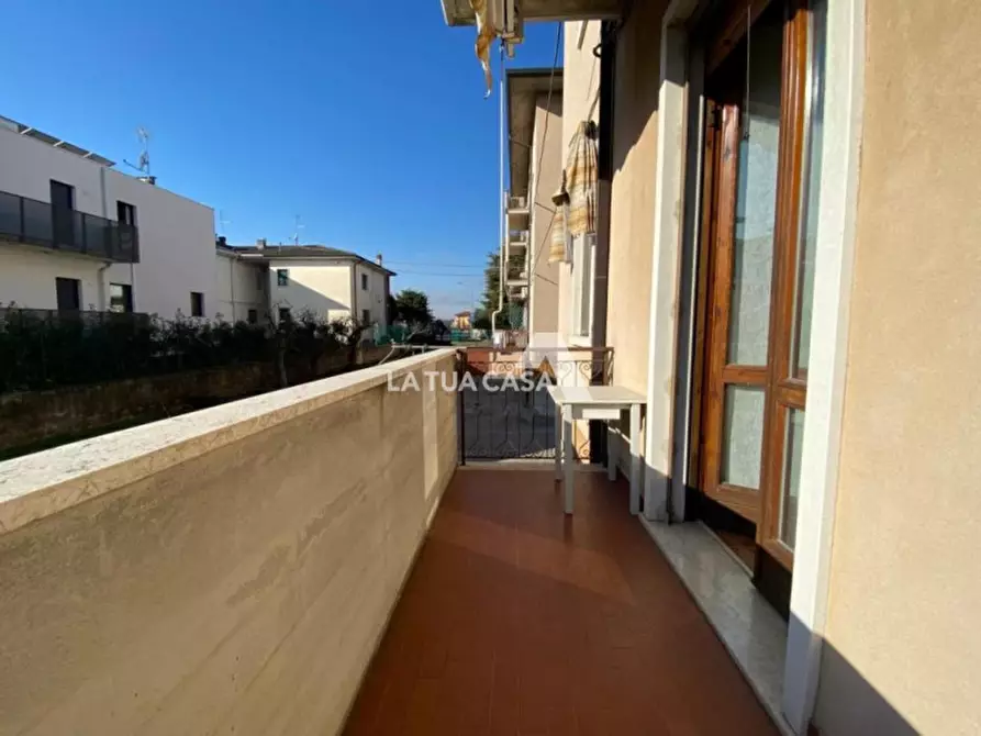 Immagine 6 di Appartamento in vendita  a Villafranca Di Verona