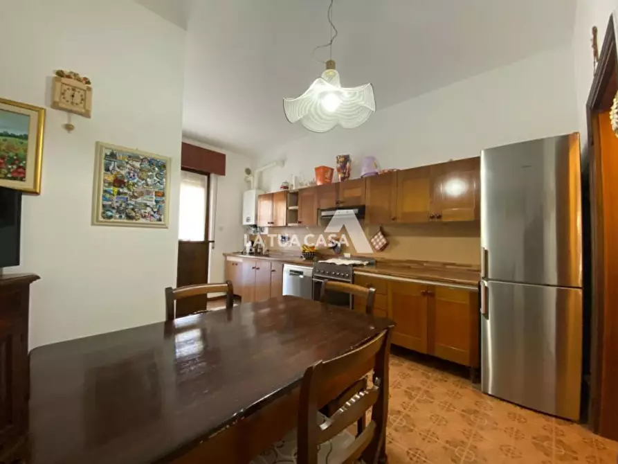 Immagine 7 di Appartamento in vendita  a Villafranca Di Verona