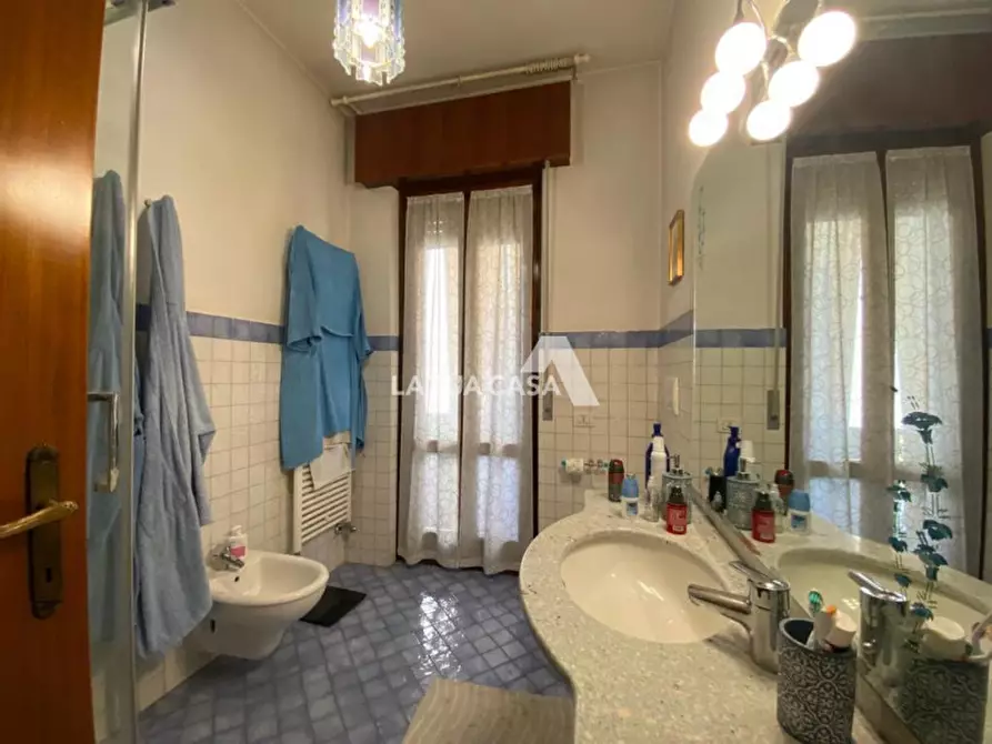 Immagine 16 di Appartamento in vendita  a Villafranca Di Verona