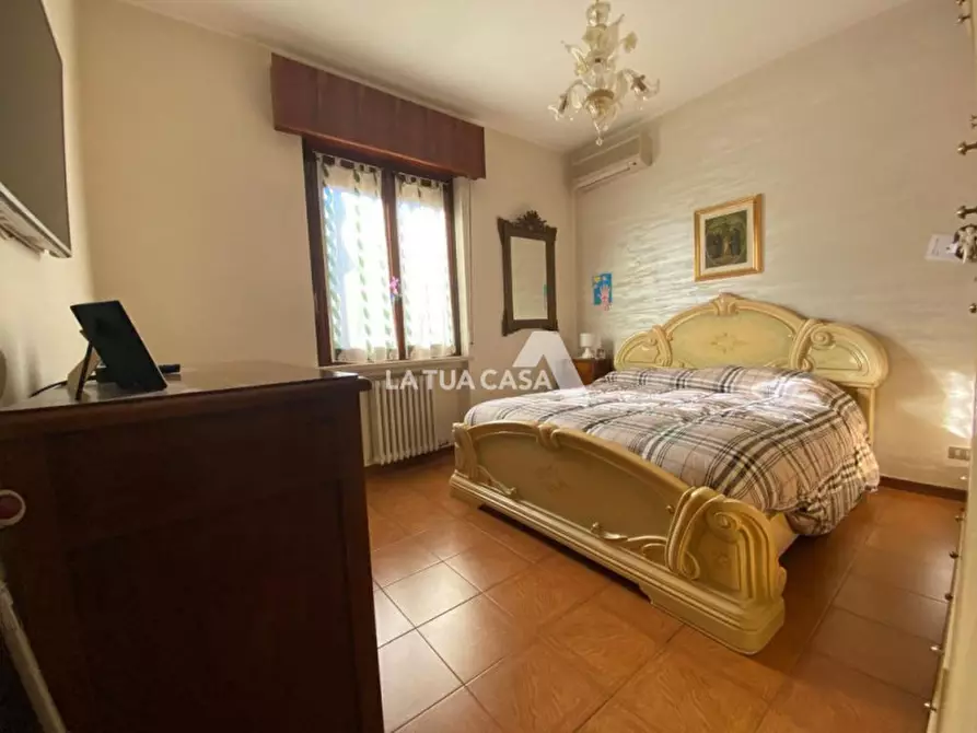 Immagine 17 di Appartamento in vendita  a Villafranca Di Verona