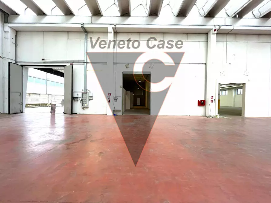 Immagine 3 di Magazzino in affitto  in Riviera Francia a Padova