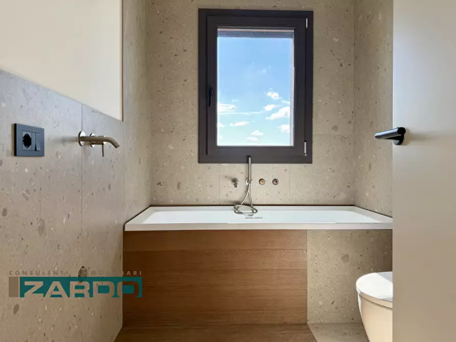 Immagine 5 di Appartamento in vendita  a Castello Di Godego