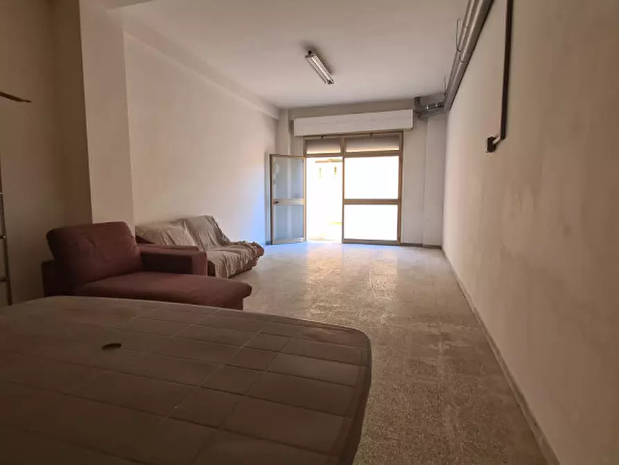 Immagine 3 di Garage in vendita  a Bisceglie
