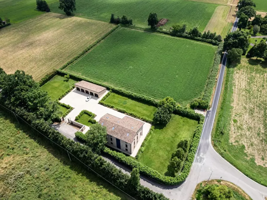 Immagine 2 di Villa in vendita  in Via Carlo Ruini, 5, 42122 Reggio Emilia RE, Italia a Reggio Nell'emilia