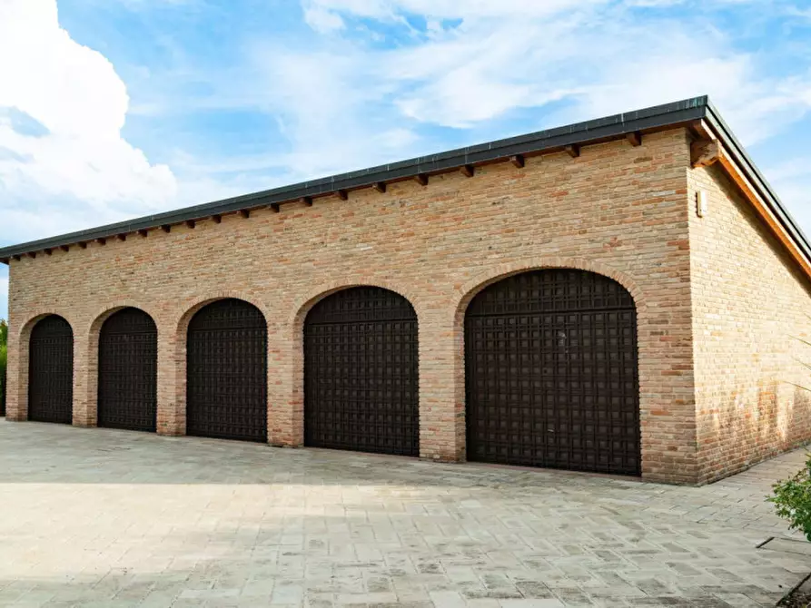 Immagine 9 di Villa in vendita  in Via Carlo Ruini, 5, 42122 Reggio Emilia RE, Italia a Reggio Nell'emilia