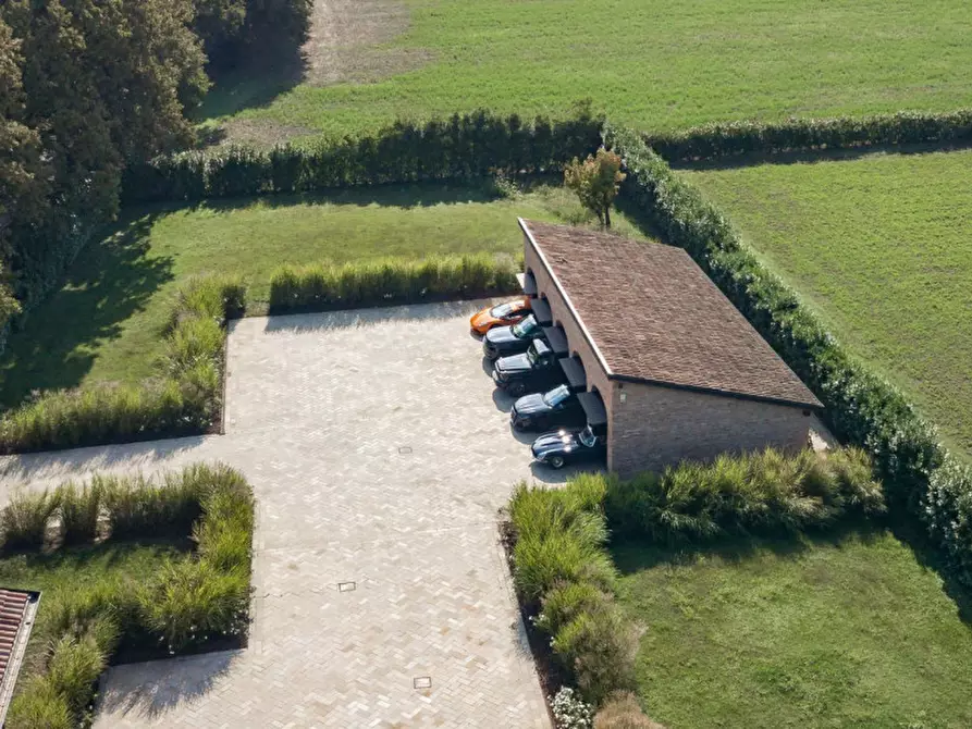 Immagine 13 di Villa in vendita  in Via Carlo Ruini, 5, 42122 Reggio Emilia RE, Italia a Reggio Nell'emilia