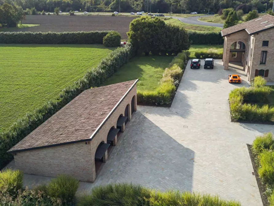 Immagine 15 di Villa in vendita  in Via Carlo Ruini, 5, 42122 Reggio Emilia RE, Italia a Reggio Nell'emilia