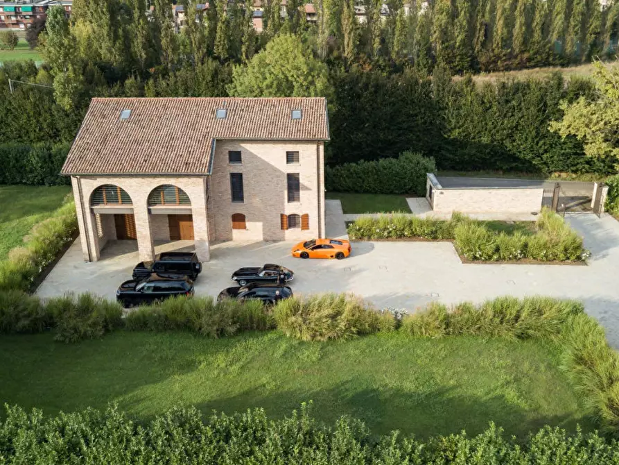 Immagine 17 di Villa in vendita  in Via Carlo Ruini, 5, 42122 Reggio Emilia RE, Italia a Reggio Nell'emilia