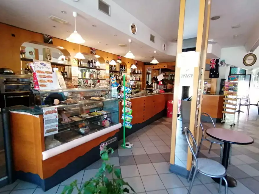 Immagine 2 di Negozio in vendita  in VIA BACCARINI, N. 30 a Marradi