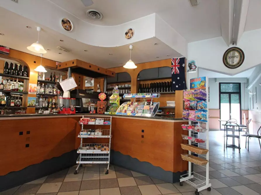 Immagine 4 di Negozio in vendita  in VIA BACCARINI, N. 30 a Marradi