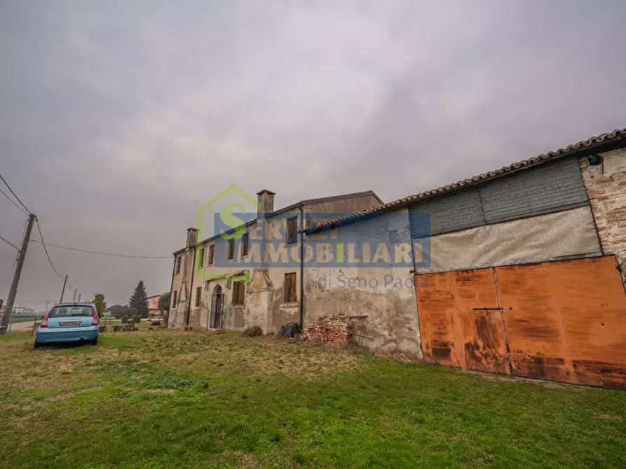 Immagine 18 di Rustico / casale in vendita  in via Pioppa a Lendinara