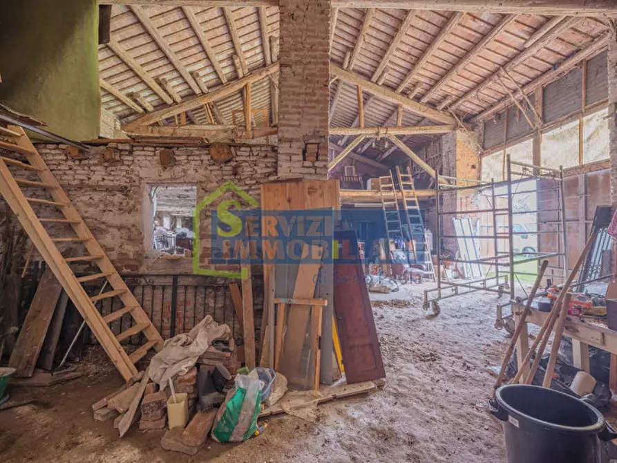 Immagine 21 di Rustico / casale in vendita  in via Pioppa a Lendinara