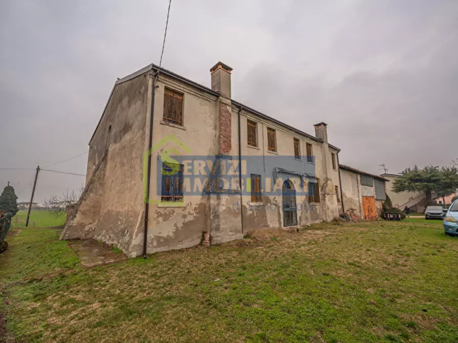 Immagine 22 di Rustico / casale in vendita  in via Pioppa a Lendinara